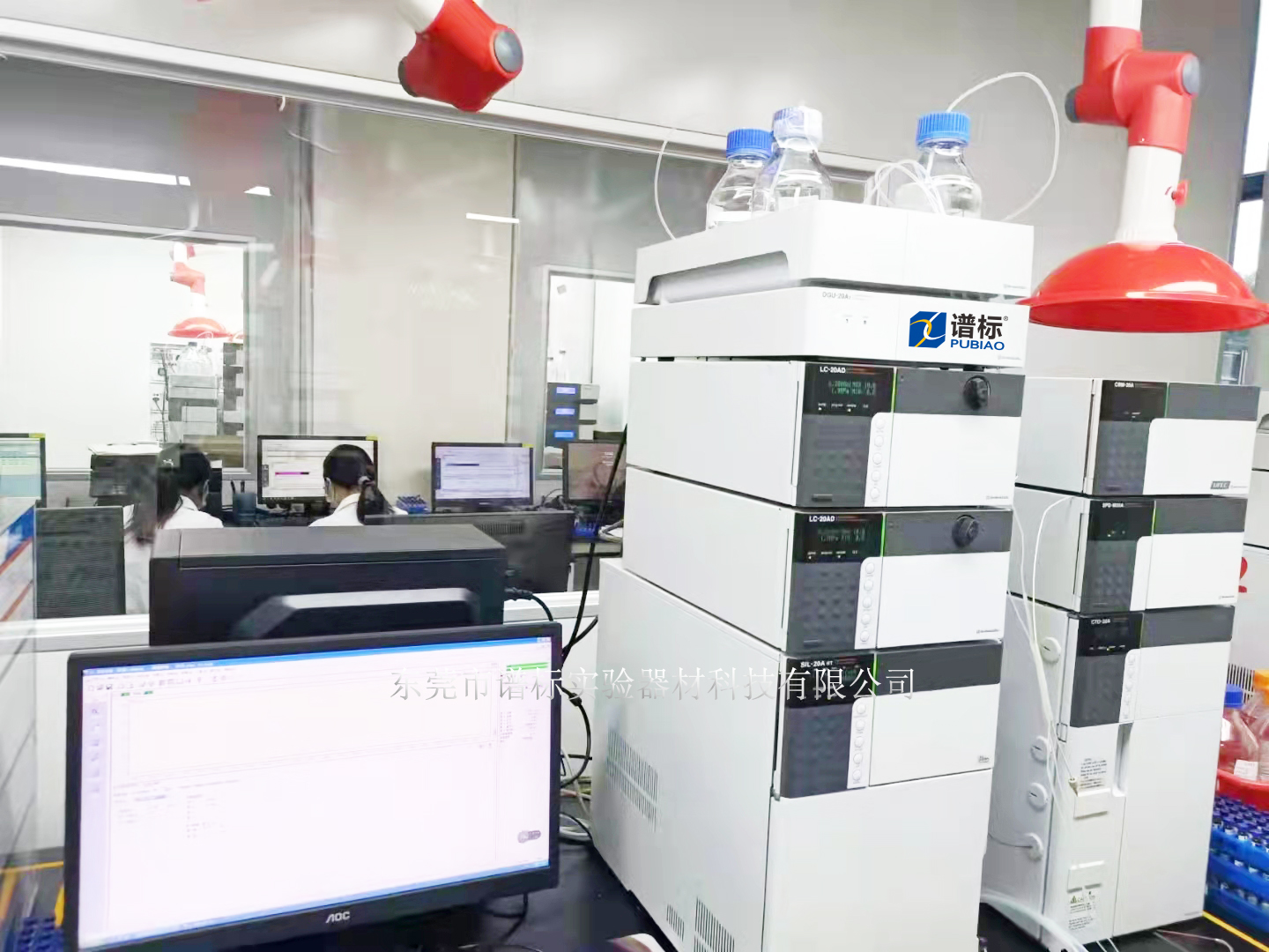 液相色譜儀島津LC-20A于24日在深圳某大型檢測安裝成功