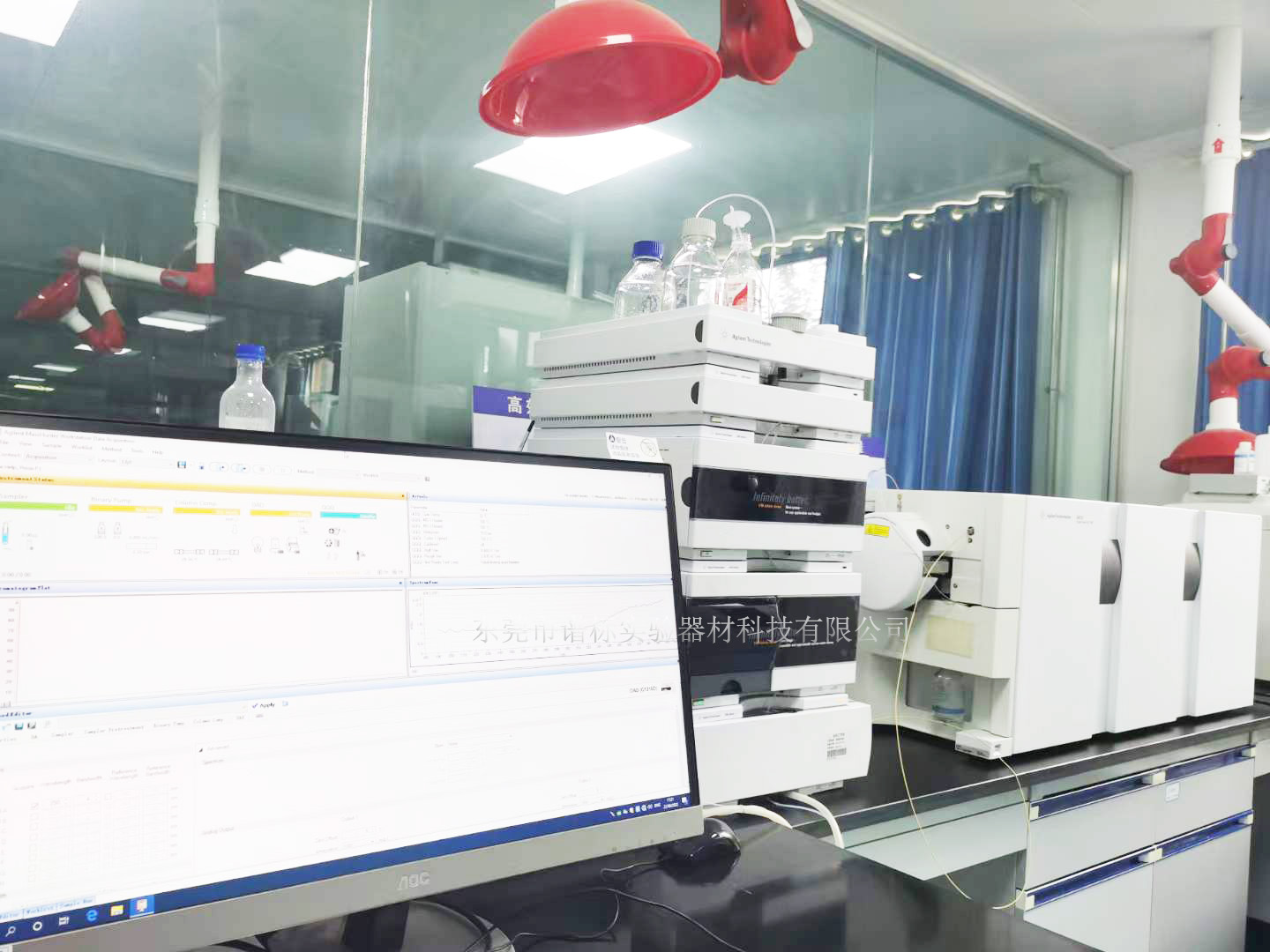 三重四級(jí)桿液相色譜-質(zhì)譜-質(zhì)譜聯(lián)用儀在河南某高校完成安裝培訓(xùn)工作