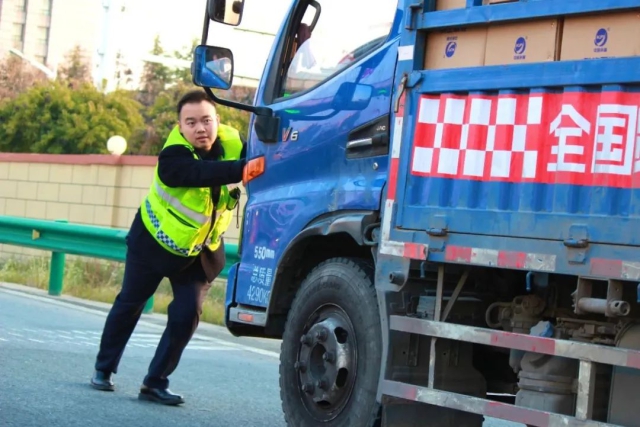 1735782213570676.jpg 09.jpg